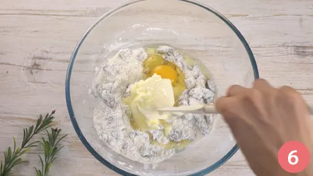 Biscotti salati ai pomodori secchi e olive - Passaggio 6