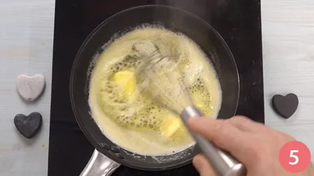 Cannelloni ricotta e spinaci - Passo 5