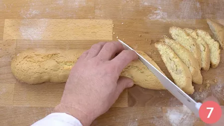 Cantucci alle mandorle - Passaggio 7