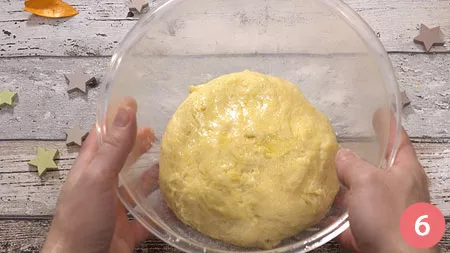 porre in una boule, ricoprire con olio di oliva e lasciare lievitare per 1 h