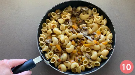 Pasta zucca e funghi - P10