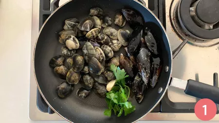 Spaghetti ai frutti di mare - P1