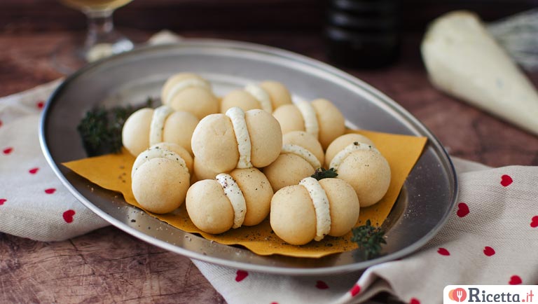 Baci di dama salati
