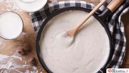 Besciamella senza burro Bimby: facile, veloce e senza grumi