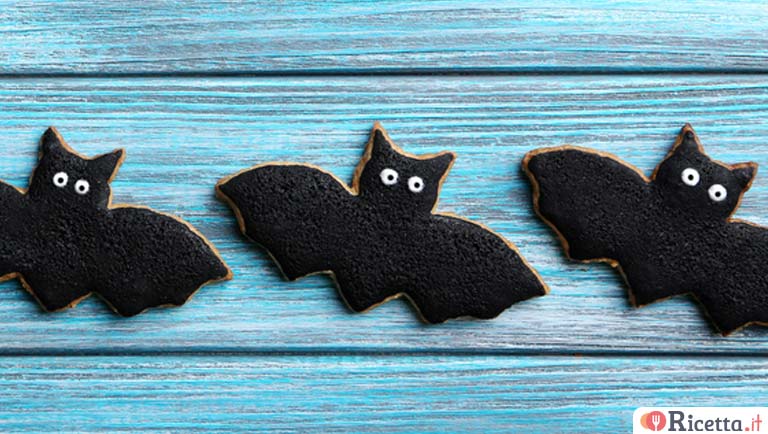 Biscotti a forma di pipistrello