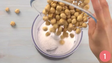 Biscotti alle nocciole - Passo 1