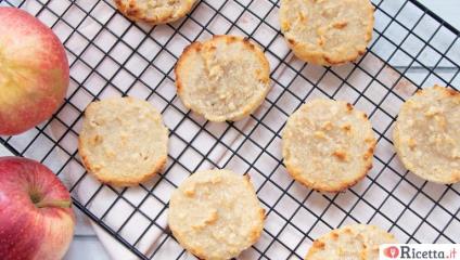 Biscotti senza zucchero e senza glutine a base di mandorle e purea di mele