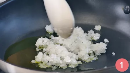 Budino caldo ai funghi secchi - Passaggio 1