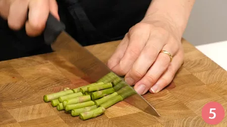 Capesante con asparagi e gelèe di barbabietola - Passaggio 5