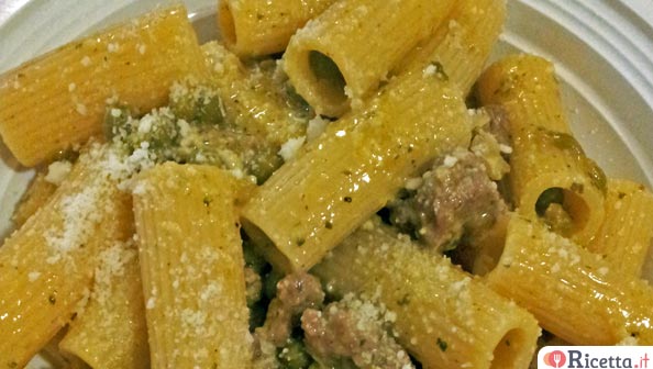 Ricetta Carbonara Di Salsiccia E Piselli Consigli E Ingredienti Ricetta It