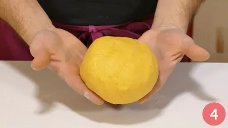 Compattiamolo formando una palla