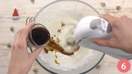 Charlotte di pandoro - Passo 6