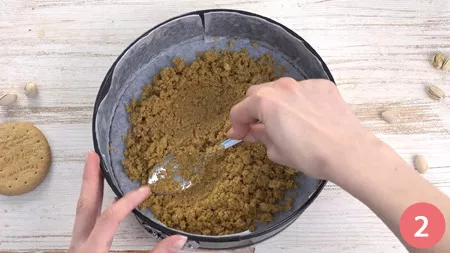 Cheesecake al pistacchio - Passaggio 2