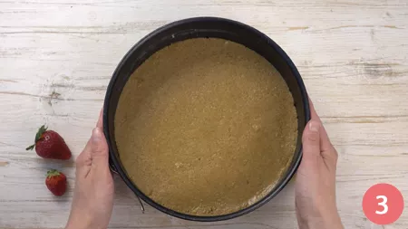 Cheesecake cocco e fragole - Passaggio 3