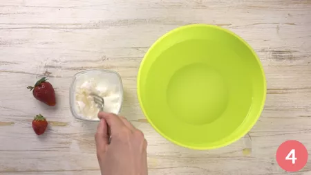 Cheesecake cocco e fragole - Passaggio 4