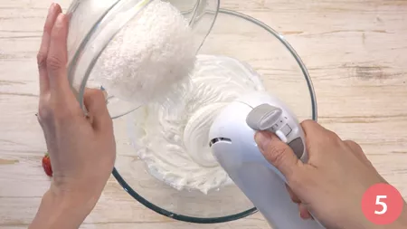 Cheesecake cocco e fragole - Passaggio 5