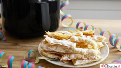 Chiacchiere in friggitrice ad aria: croccanti e gustose