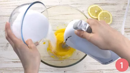 Ciambella al limone e ricotta - Passaggio 1