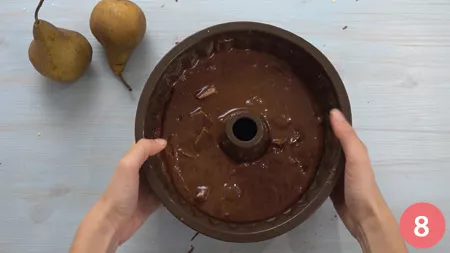 Ciambella alle pere e cioccolato - Passo 8
