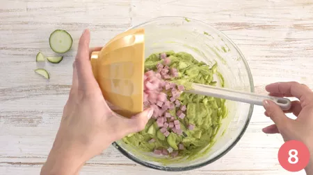 Ciambella salata zucchine e pesto - Passaggio 8