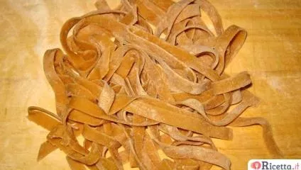Come fare le tagliatelle con farina di castagne