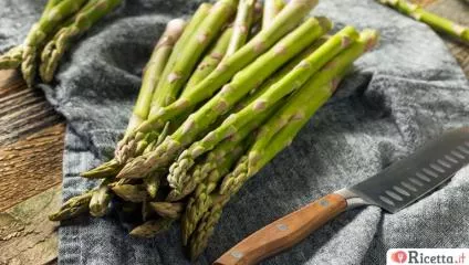 Come riciclare il gambo degli asparagi