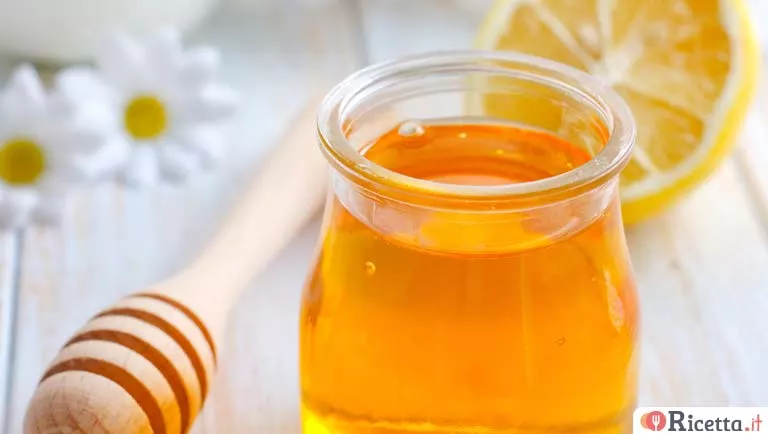 Come sostituire lo zucchero con il miele