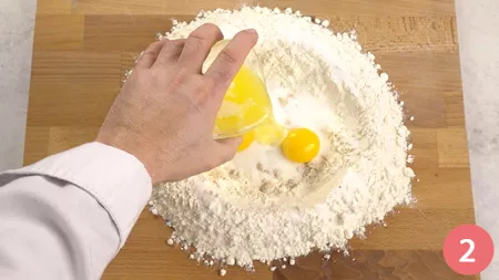 Cornetti salati di pasta brioche - Passaggio 2