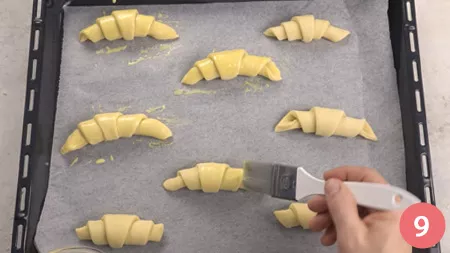 Cornetti salati di pasta brioche - Passaggio 9