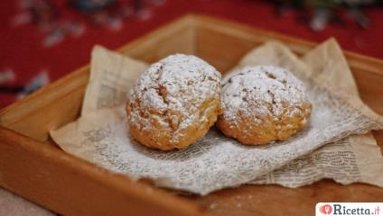 Cosa si mangia il 1° e 2 novembre in Italia: piatti e dolci tipici per commemorare i defunti