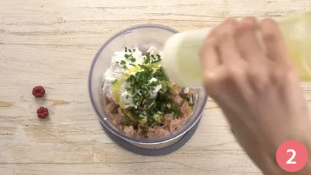 Crema spalmabile al tonno - Passo 2