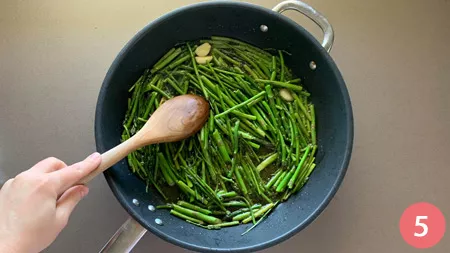 Crepes con asparagi e salsiccia - p5