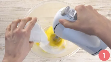 Crostata morbida con crema allo yogurt - Passaggio 1