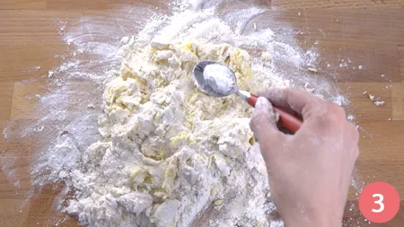 Crostata salata con ricotta e prosciutto cotto - Passaggio 3