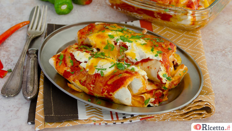 Enchiladas, piatto messicano con tortillas di mais