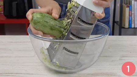 Focaccia di zucchine in padella - P1