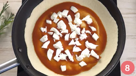 Focaccia in padella gusto pizza - Passaggio 8