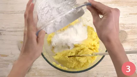 Focaccine di patate - Passo 3