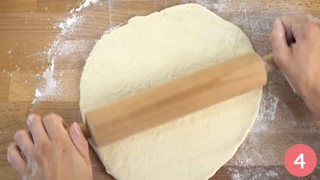 Focaccine ripiene in padella - Passaggio 4