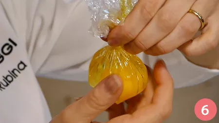 Fondente di patate, uovo in pellicola e porri croccanti - Passaggio 6