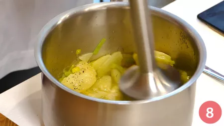 Fondente di patate, uovo in pellicola e porri croccanti - Passaggio 8