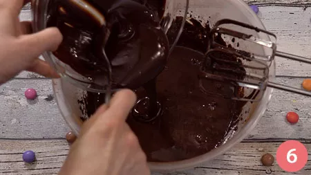 aggiungere il cioccolato sciolto