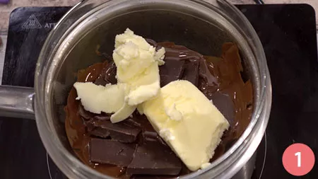 far sciogliere a bagno maria il cioccolato e il burro