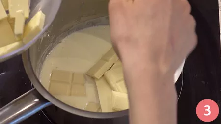 aggiungere il cioccolato a pezzetti