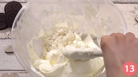 aggiungere il ripieno degli oreo