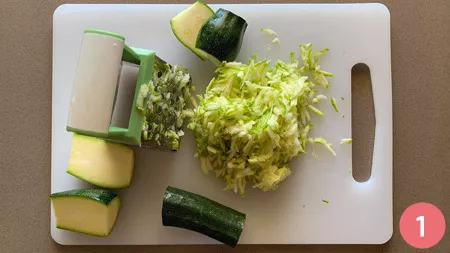 Frittelle di zucchine - Passaggio 1