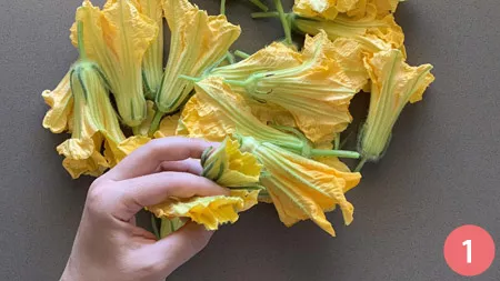 Frittelle di fiori di zucca - p1