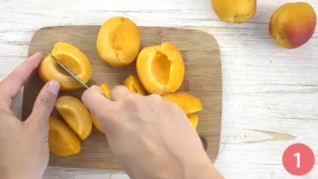 Frullato di albicocche e yogurt - Passaggio 1