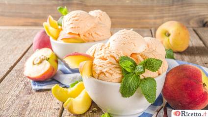 Gelato alla pesca Bimby: ricetta cremosa senza gelatiera