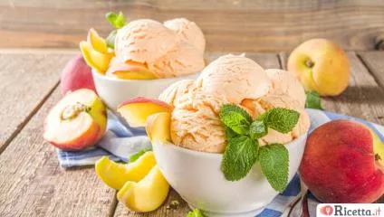 Gelato alla pesca Bimby: ricetta cremosa senza gelatiera